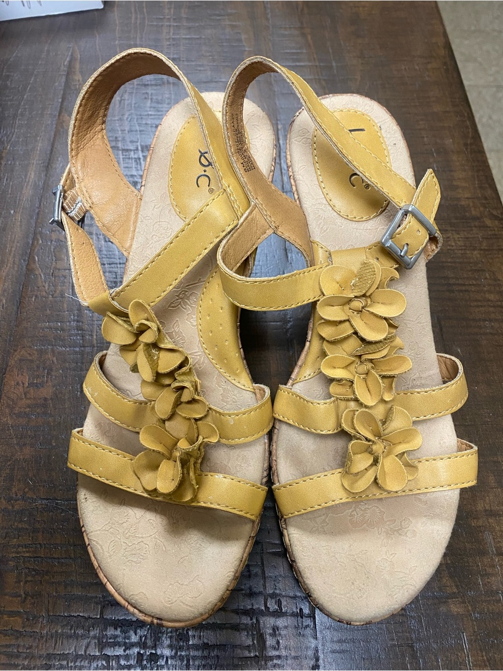 b.o.c. Yellow Floral Strap Sandals with Buckle